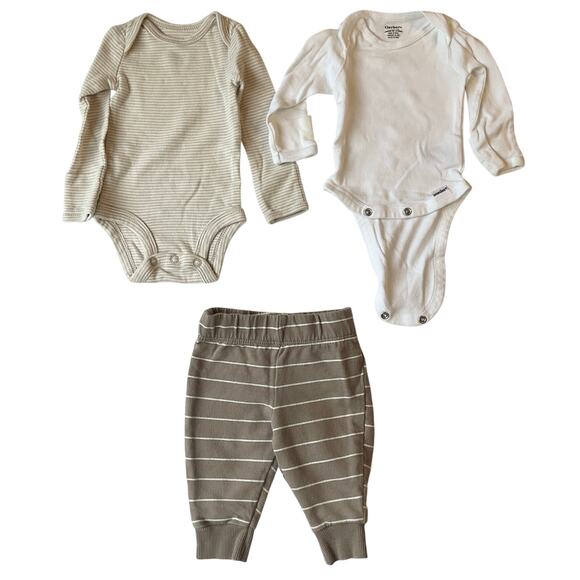 Set of 3 Carter’s Gerber Baby Boy Shirts and Pants Long Sleeve size 0-3M - Picture 1 of 8